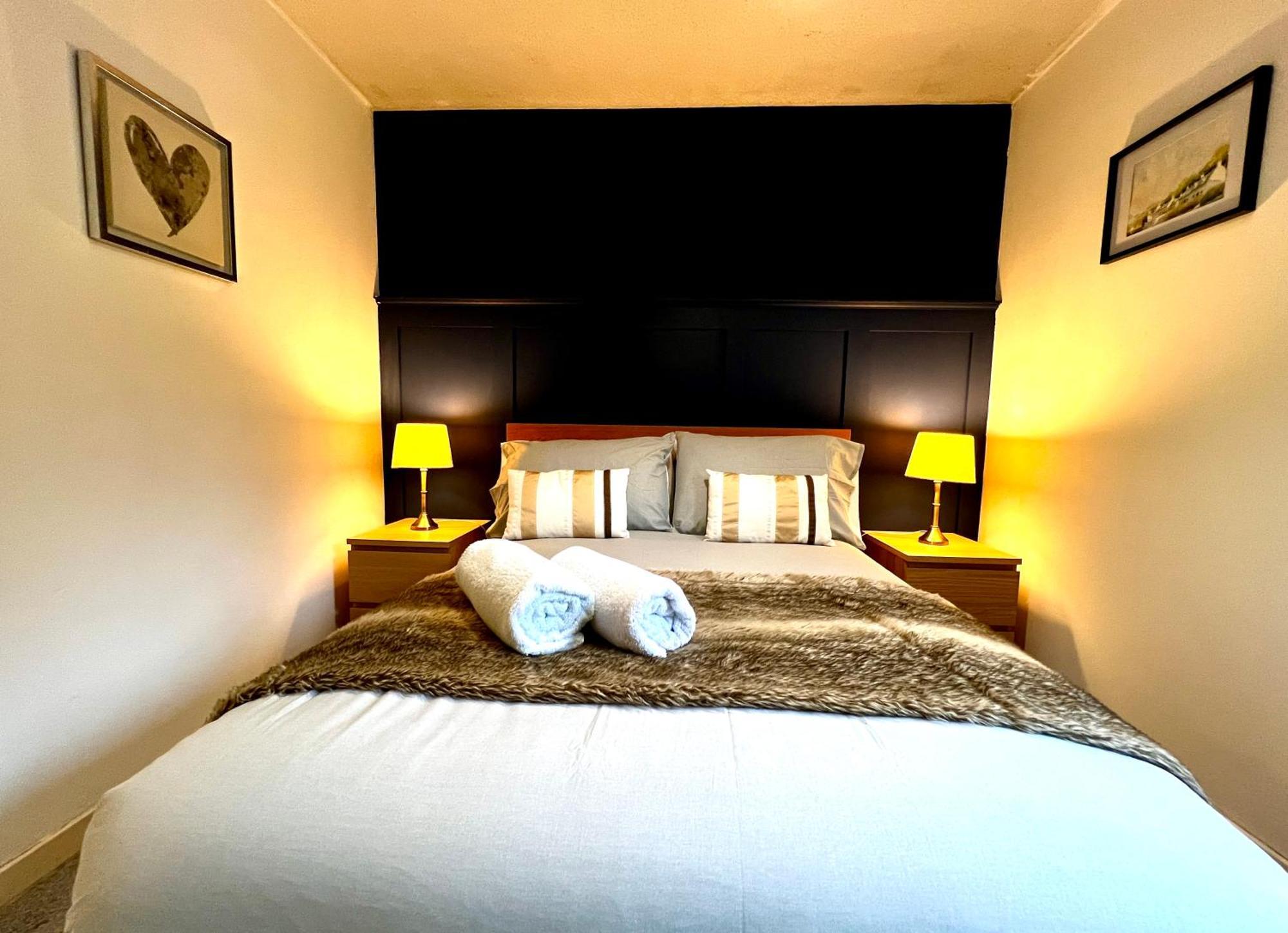 Ground Floor Flat With Free Parking & Wifi Apartment กลาสโกว์ ภายนอก รูปภาพ